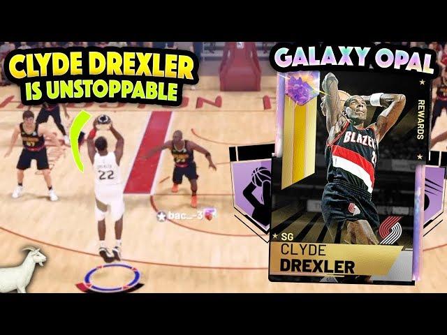 GALAXY OPAL CLYDE DREXLER IS UNSTOPPABLE!! BEST TOKEN MARKET CARD IN THE GAME!?! NBA 2K19