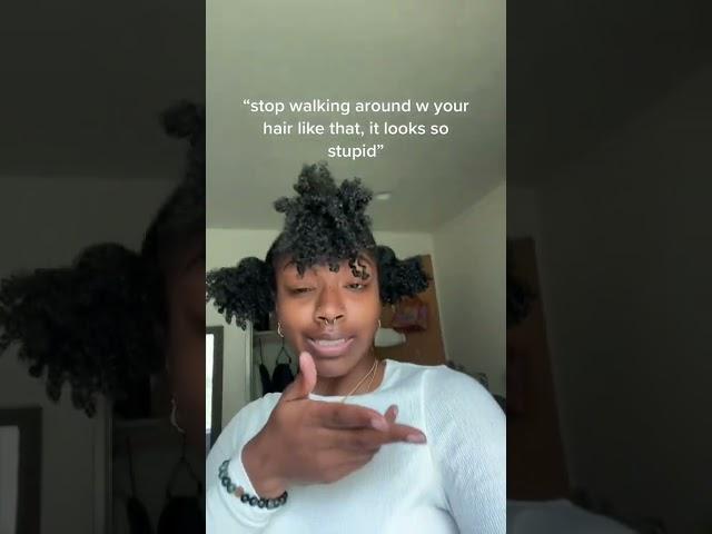 the pineapple banding method on short natural hair