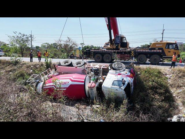 Awesome Mixer Truck Accident and Successful Recovery By SANY Crane Truck