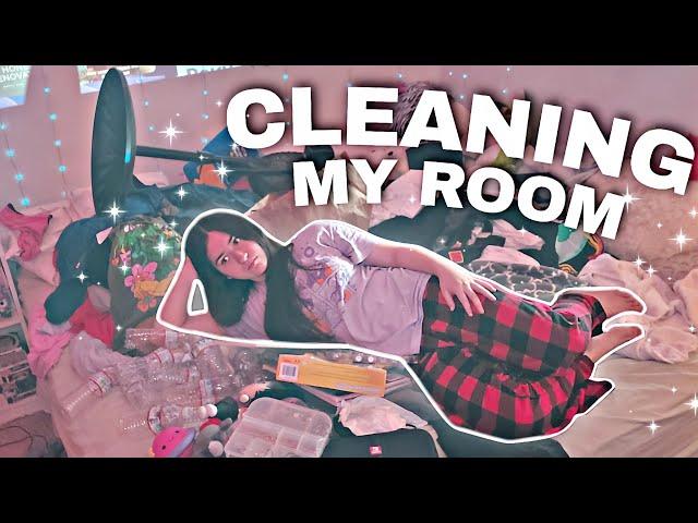 Cleaning my NASTY BEDROOM.. *send help*