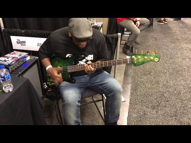 WINTER NAMM 2019 - Daric Bennett checks out an Anaconda Bass