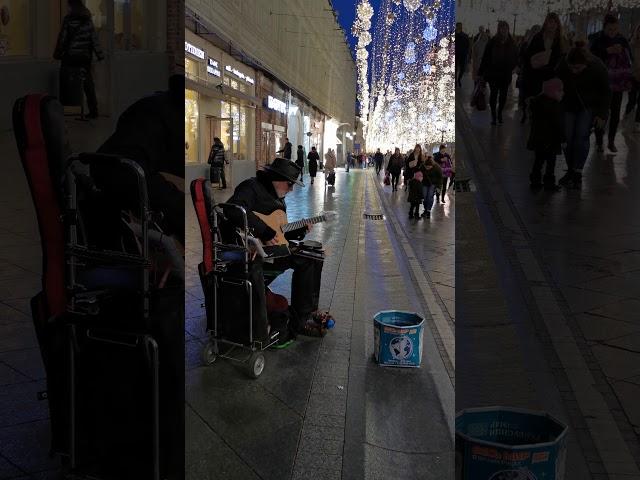 Олег Капустин / Oleg Kapustin. Despacito. Guitarist, Busker, Street Musician. Moscow 2020