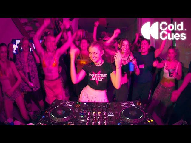 Heavy Hardgroove Techno & Trance Mix in a Private House Party | ALBA FRANCH