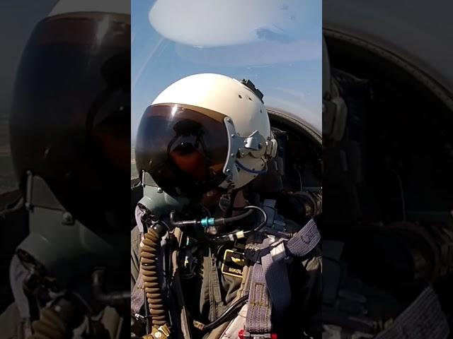 #flyinghigh #fightercockpit #insidefighterjet #militarytraining #militaryplanes