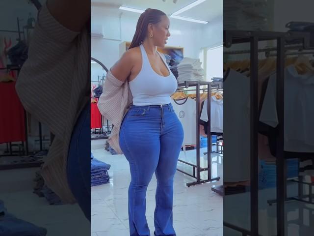 Stunning Irresistible Jeans Styles | Latest Trendy Fashion Styles for Ladies #fashion #usa #model