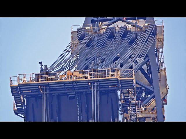 BIGGEST SEMI-SUBMERSIBLE CRANE SHIP SLEIPNIR ARRIVES AT ROTTERDAM PORT - 4K SHIPSPOTTING MARCH 2024