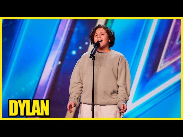 Dylan, de 12 anos,  impressiona os Jurados com seus vocais, cantando "Listen"  | BGT 2023