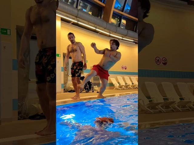 Хулиган наказан @Yuriytarabanov2 @MiniHulkCarlitoIvanZotov @karibiyaTV