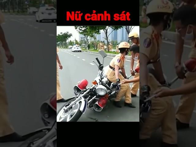 con gái làm Nghề cảnh sát giao thông vất vả lắm #xemoto #canhsatgiaothong #gaixinhtiktok #trend