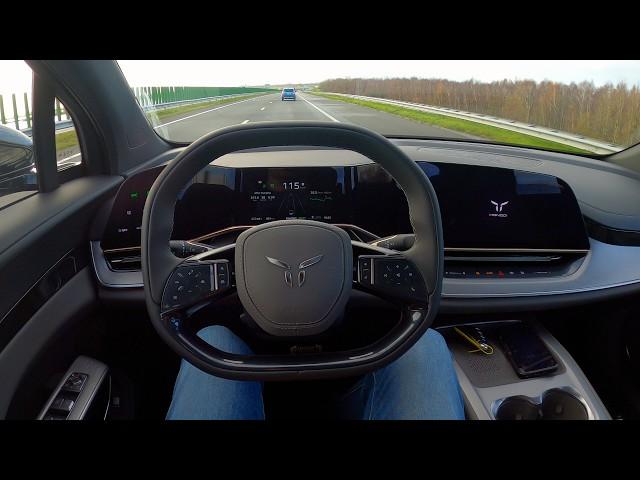 2025 Hongqi E-HS7 | POV Test Drive