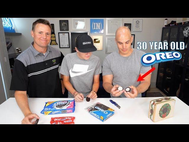 Eating a 30 Year Old Oreo!