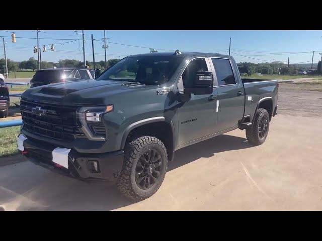 2025 Chevrolet Silverado 2500 Trailboss Duramax!