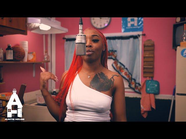 ThatGirl Jah "Clear Tha Air" (Live Performance) | Auntie House