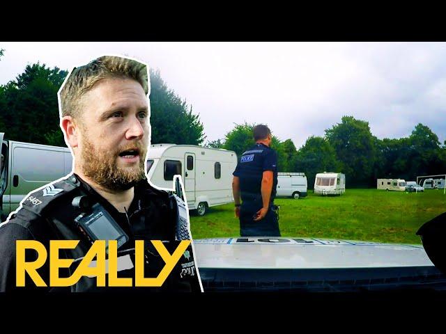 Officers Get In A Scuffle With Travellers | Cops UK: Bodycam Squad