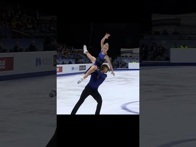 Horrible Accident Waiting To Happen in Ice Skating #shorts #youtubeshorts #femaleiceskater