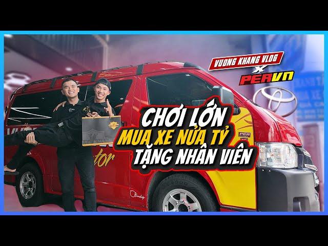Vương Khang đi mua xe nửa tỷ tặng nhân viên chăm chỉ nhân dịp nghỉ lễ | Vuong Khang Vlog
