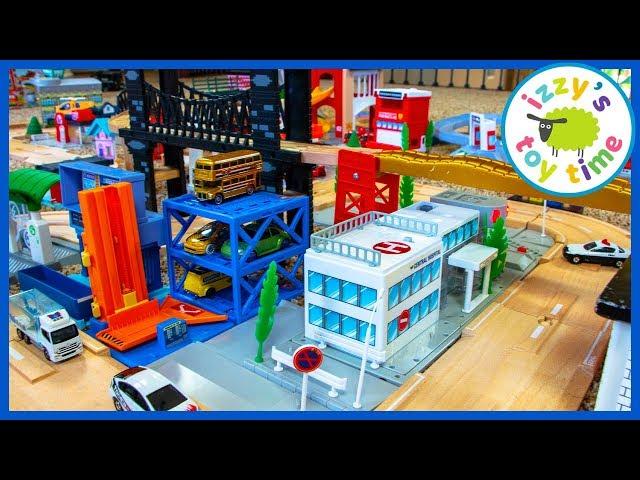 TOMICA PARKING GARAGE?! Check out this MEGA TOMICA BRIO THOMAS CITY