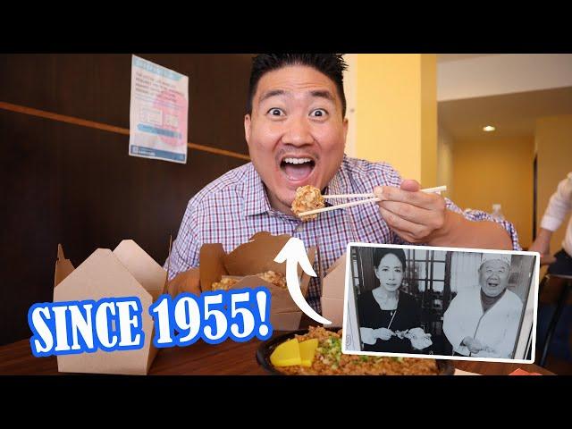 Eating at the HIGHEST RATED FRIED CHICKEN Restaurant in Los Angeles!