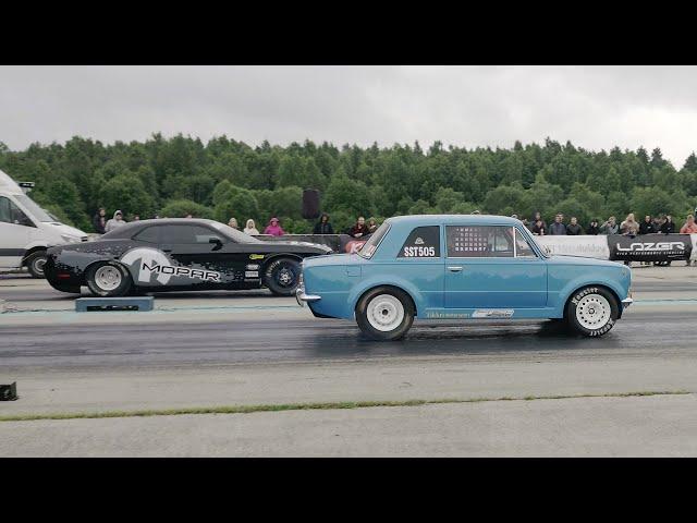 Dodge Challenger 392 Hemi vs VAZ 2101 2.0 Turbo 1/4 mile drag race