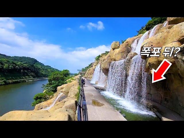 Three wonderful waterfalls close to the Korean subway