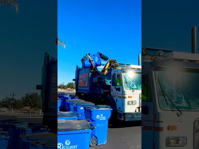 Camión de la Basura | Garbage Truck In Action #garbagetruck #musica  #garbagefamilyshow