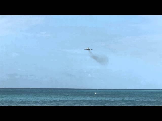 Amerijet Boeing 727-200 Landing at St Martin