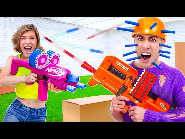 NERF BATTLE WITH MY FRIENDS !!