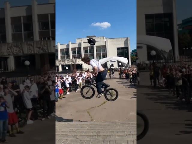 Don't try this at home #bmx #shorts #bmxlife #bmxfreestyle #bmxindonesia #bmxpark #bmx_cycle_stunt