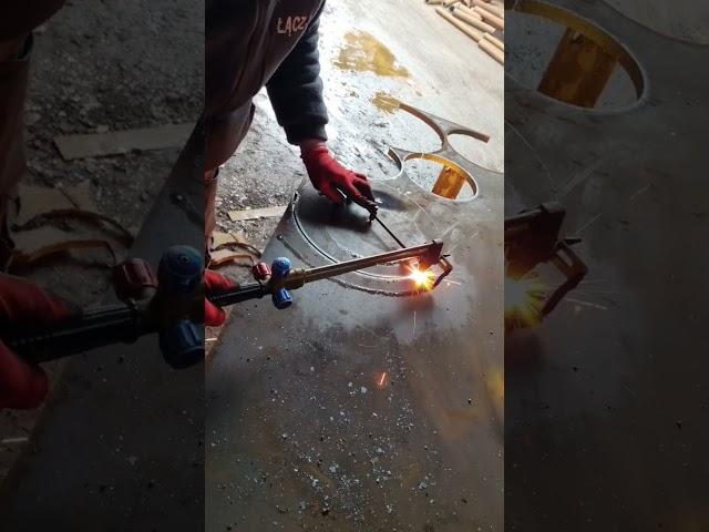 Round cut perfect cut master lvl #master #hardwork #job #steel #fire #cut #firecut #goodjob