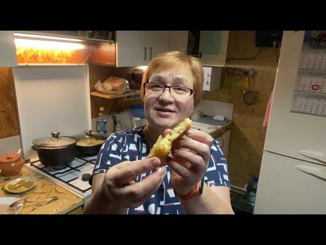 #готовимдома#простой рецепт#пирожки или оладушкис яблоком#очень вкусно 