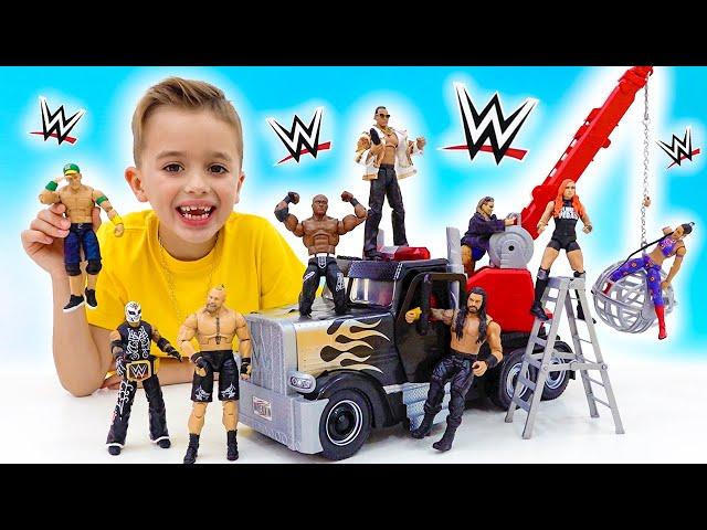 Vlad and Niki do sports together with WWE toys and become stronger