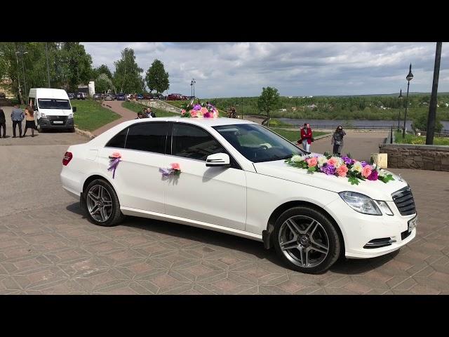 Автомобиль на свадьбу Mercedes Е-212 заказ в Кирове