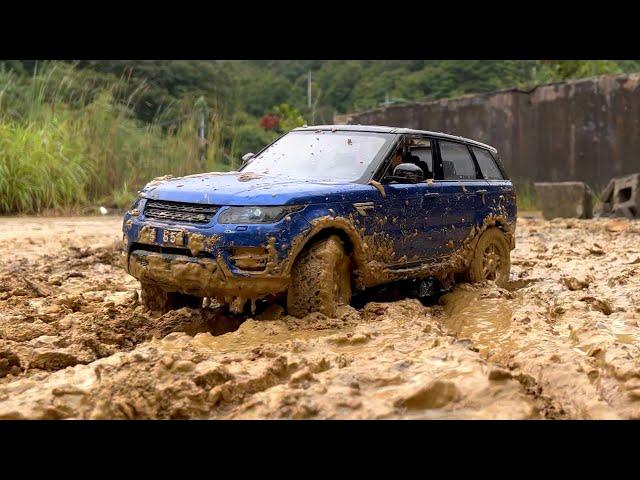 1/10 Scale RC : Range Rover Sport Muddy Course Driving. #24