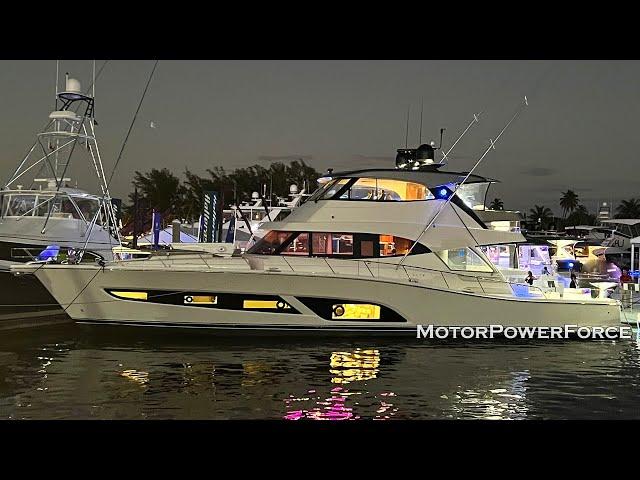 2022 Riviera 72 Sport Yacht Tour