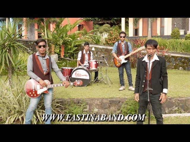 Fastina Band - Tinggalkan Aku (Official Video)