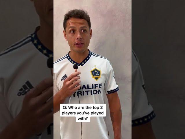 Chicharito lists the TOP 3 footballers he's ever played with 