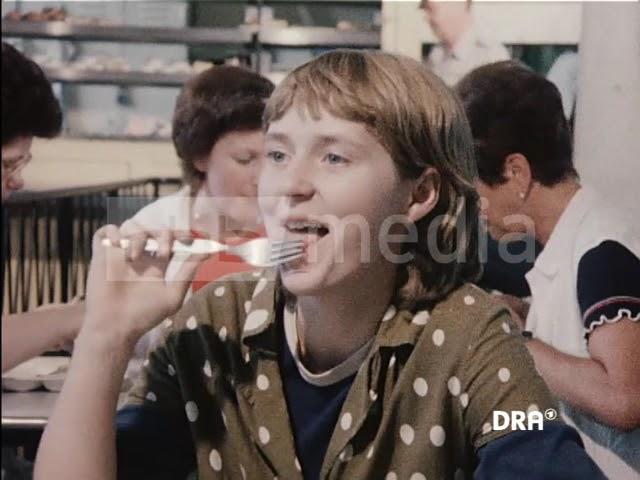 Company meals in the GDR, 1981