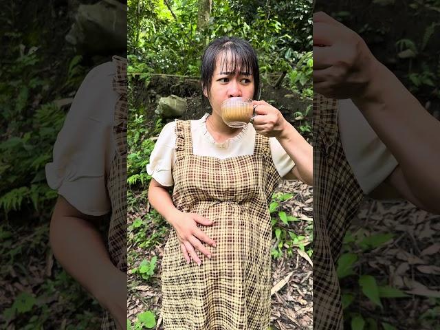 Pregnant women should not drink cefe #bushcraft #survival #camping #shorts
