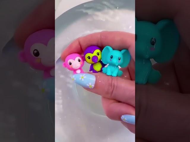 Color changing little pets from Barbie Cutie Reveal. #barbiecutiereveal #toys #colorchange