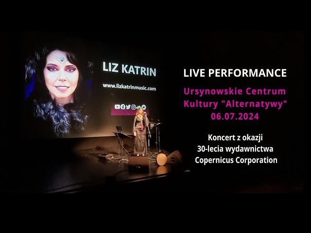 Liz Katrin LIVE at concert