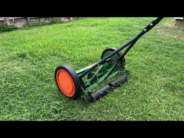 Cutting Grass With Scott's 16 Inch Reel Mower