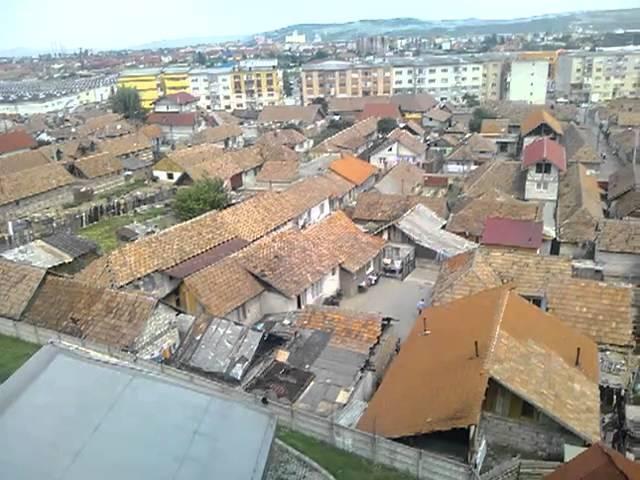 Alba24 VIdeo: Manele la maxim in zona caminelor studentesti din Alba Iulia
