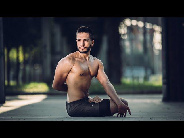 The door of liberation | Yoga in Turin with Behrang