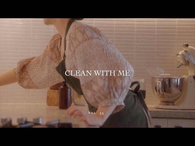 Clean With Me | Monthly reset routine | Deep cleaning motivation | Healthy cinnamon rolls 