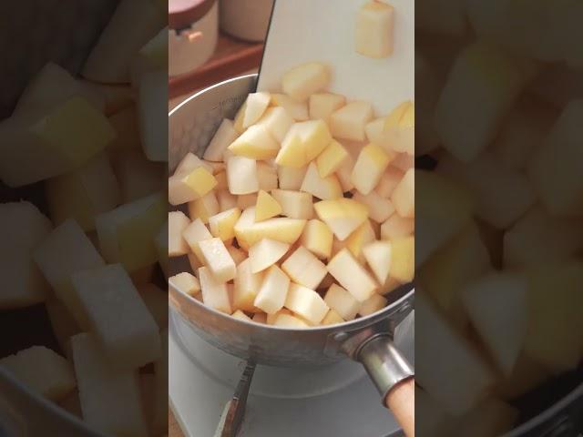 【雪梨热橙茶】喉咙吞刀片、咳嗽不停的试试这个，酸甜滋润喝着很舒服，不知不觉就补充了大量水分～【拾味爸爸】