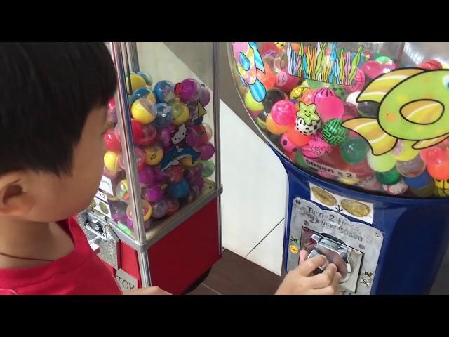 Puppy & Butterfly Bouncy Balls Spiral Machine... Fun Time With Toys Wonderland