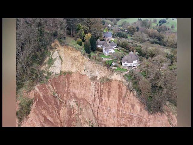 Cottage left teetering on cliff edge after massive Jurassic Coast landslip (UK) 3/Nov/2024