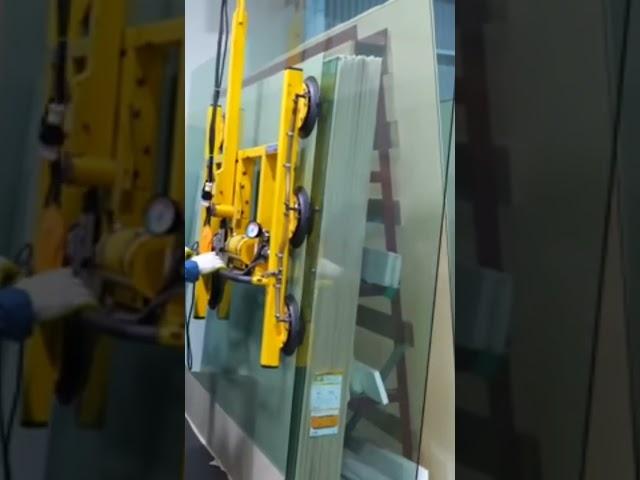 GLASS LIFTING MACHINE||AK FABRICATOR||