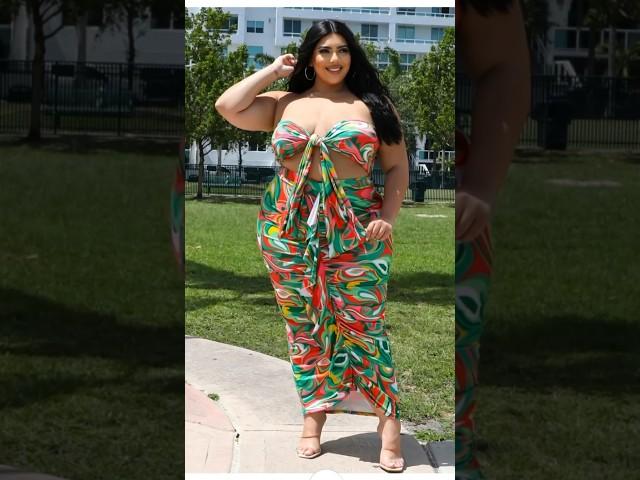 Glamorous woman in daily beauty fashion. models lifestyle curvy plus size women