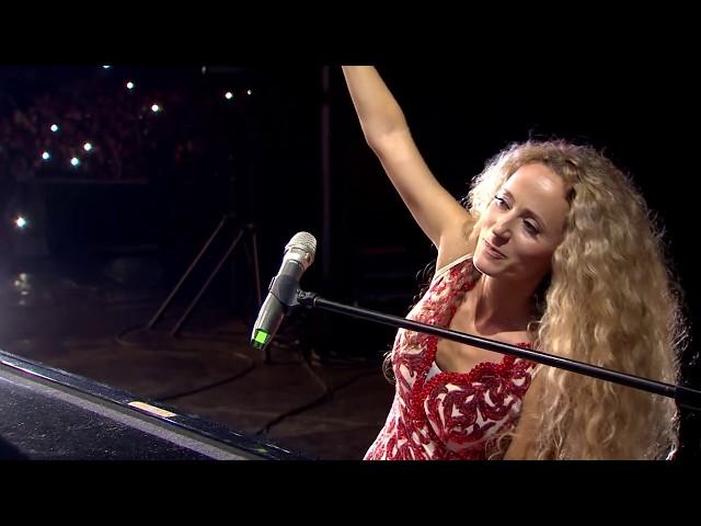 Desi Dobreva - Ludo Mlado LIVE 2019 / Деси Добрева - Лудо младо LIVE 2019